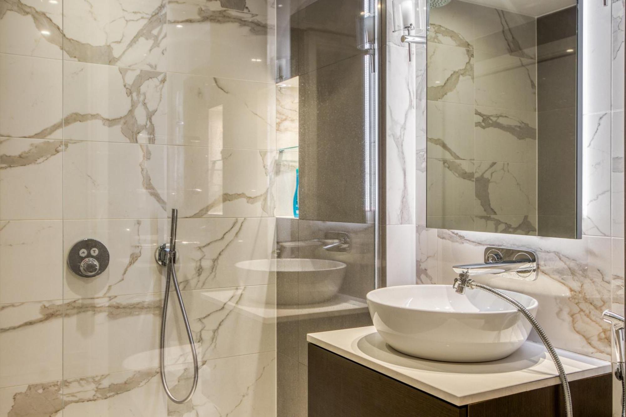 Hyde Park Luxury 2br 2ba Balcony Londra