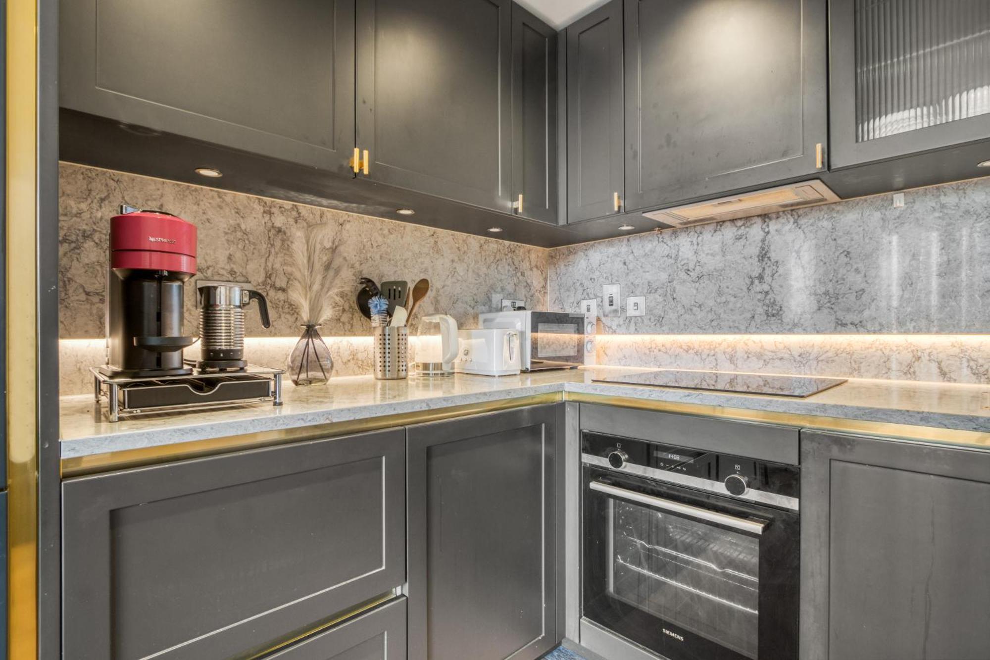 Hyde Park Luxury 2br 2ba Balcony Appartamento *