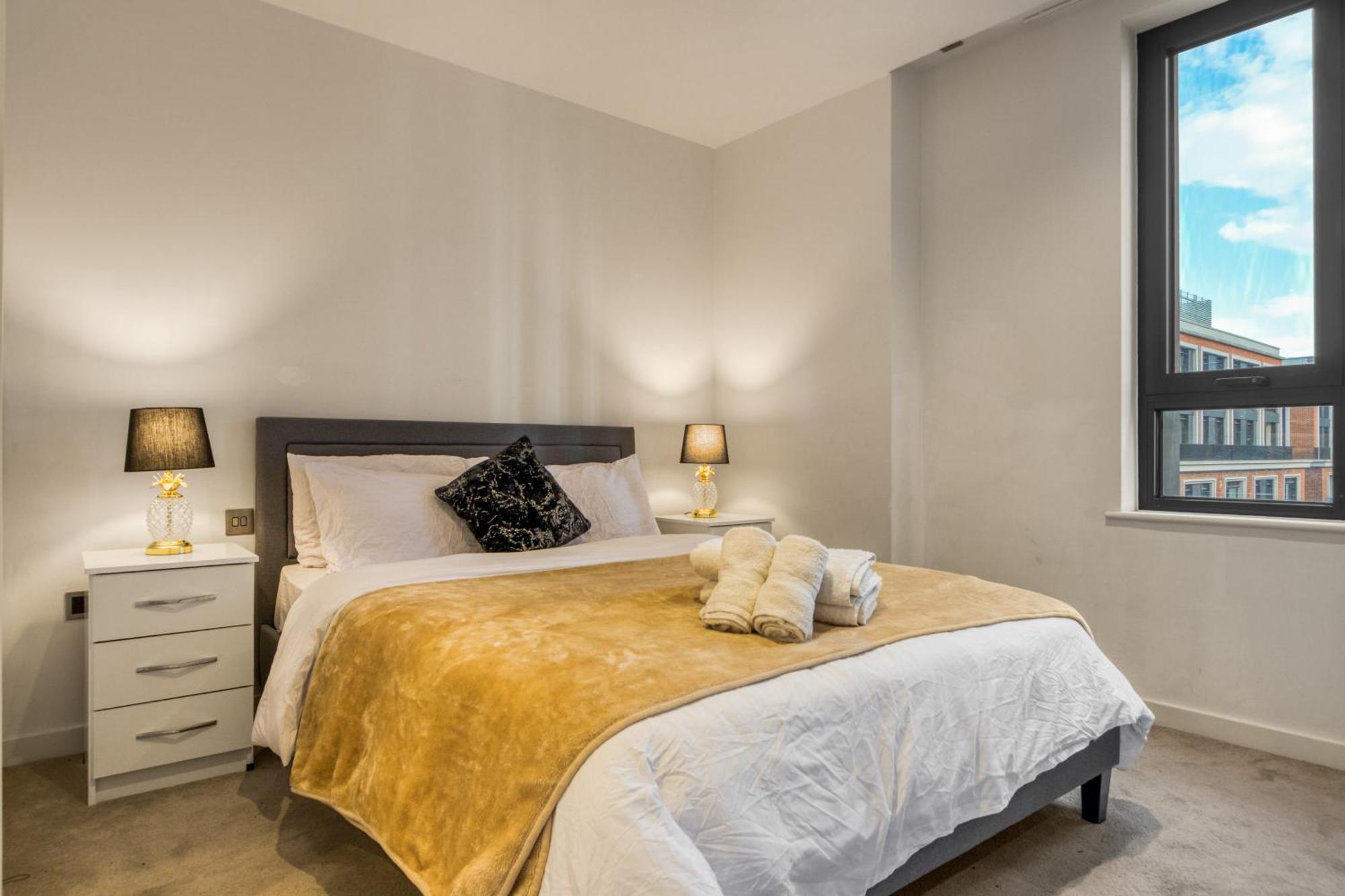 Hyde Park Luxury 2br 2ba Balcony * Londra